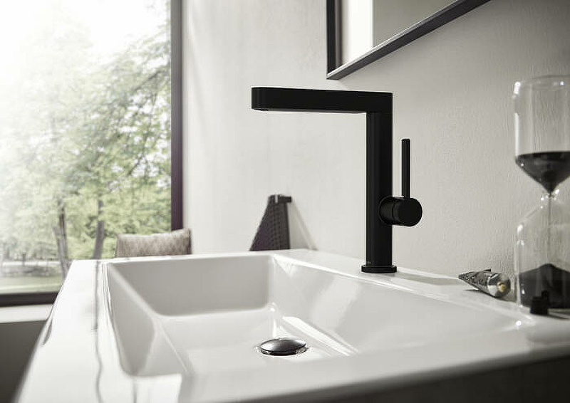 Смеситель для раковины Hansgrohe Finoris со сливным гарнитуром, поворотный излив, керамический картридж, черный матовый (76060670) — изображение 2